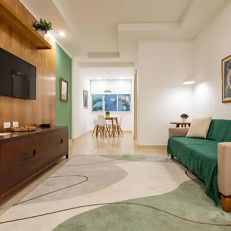 Novo. Vista Lateral Para A Praia, 2 Ou 3 Quartos, Wi Fi, Cozinha Completa E Ar.-3